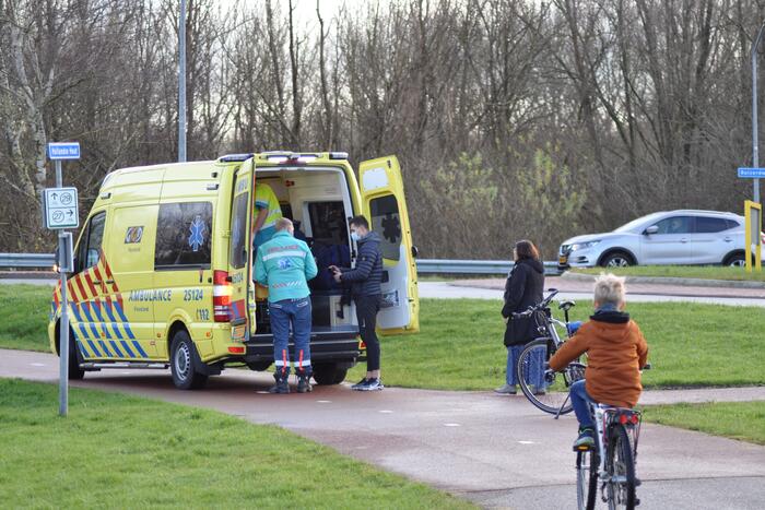 Fietser gewond bij aanrijding op oversteekplaats