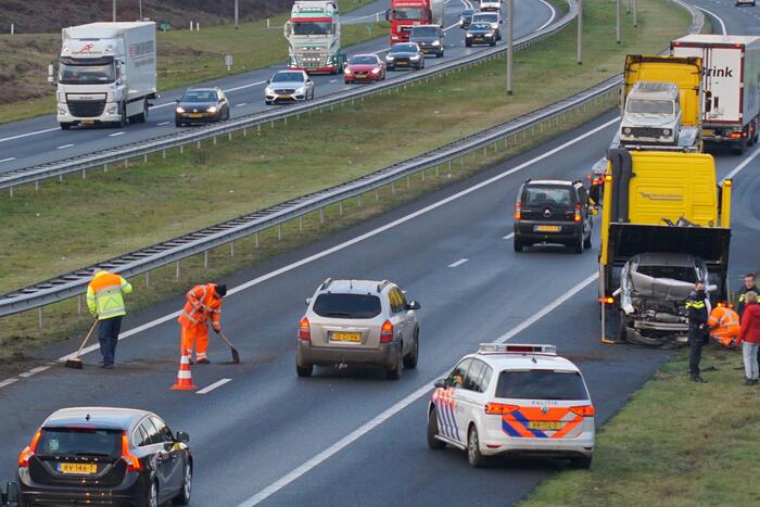 Vangrail heeft veel schade na ongeval