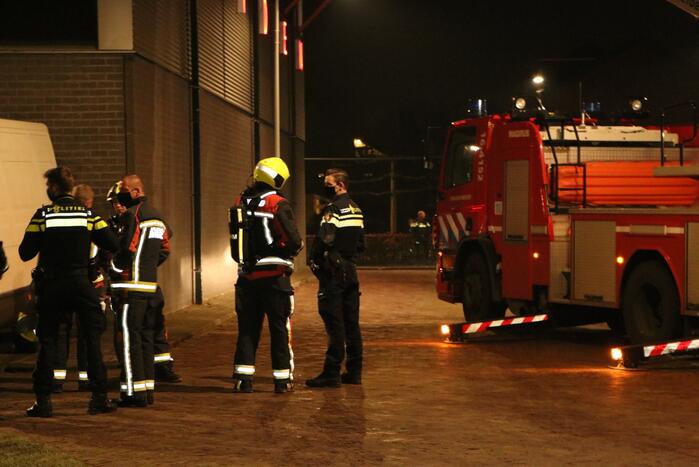 Brandweer doet onderzoek bij Turnhal