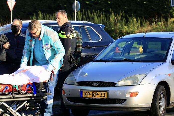 Jongeman op fiets aangereden