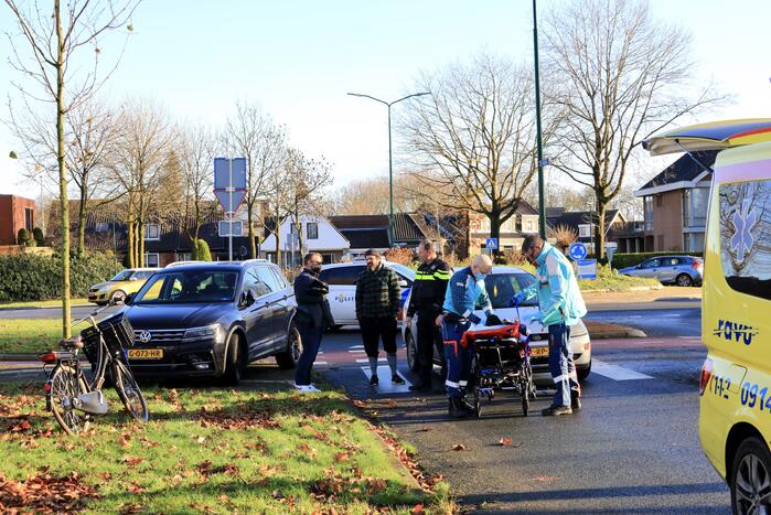 Jongeman op fiets aangereden