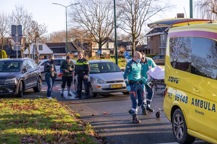 Jongeman op fiets aangereden