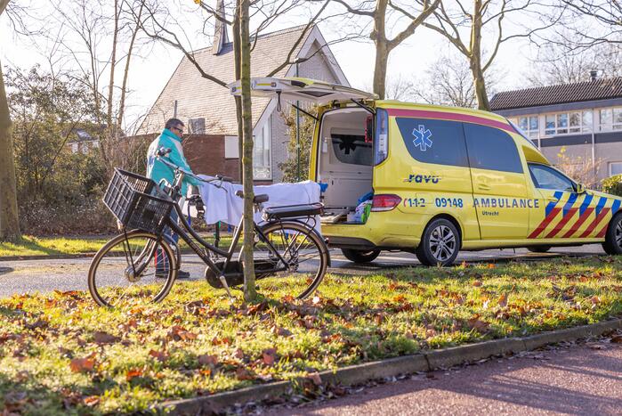 Jongeman op fiets aangereden