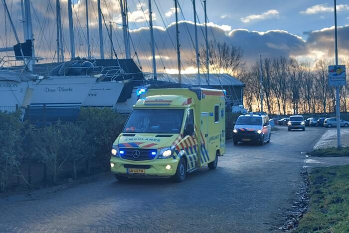 Man valt van ladder en raakt zwaargewond