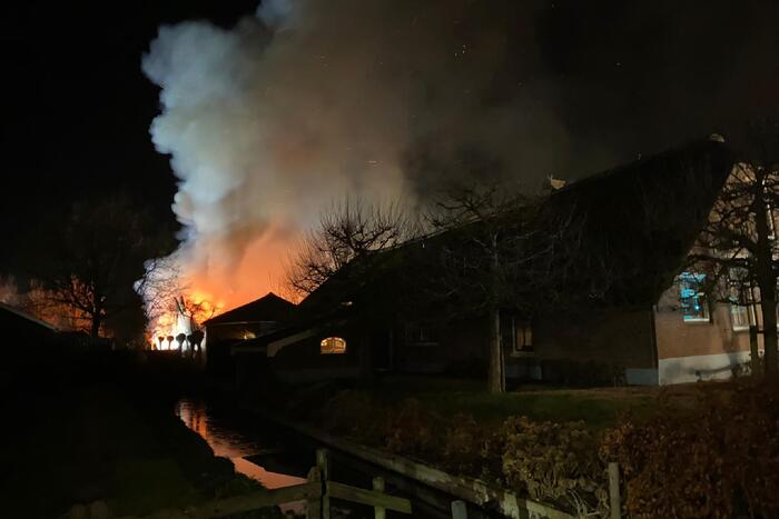 Grote brand verwoest schuur
