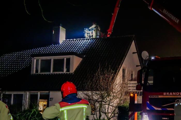 #Mierlo Brandweer blust schoorsteenbrand Aardborstweg Mierlo.