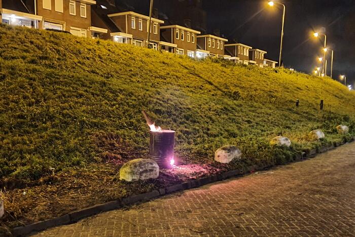 Brandweer blust vuurton