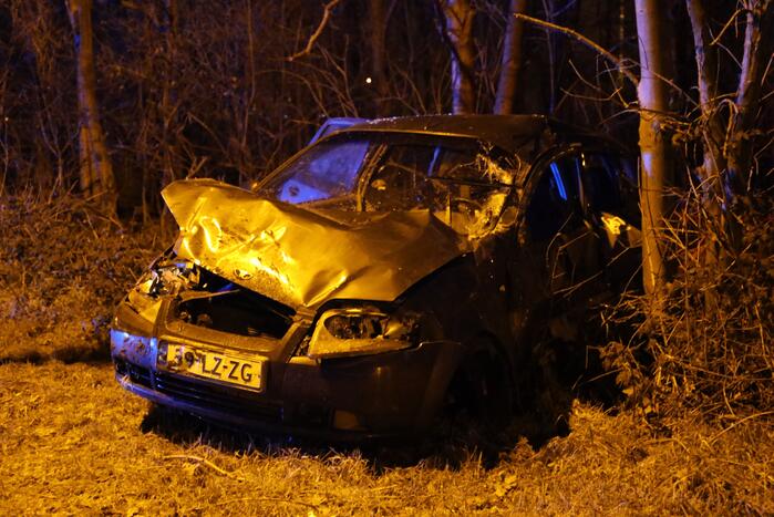 Persoon zwaargewond bij zwaar ongeluk