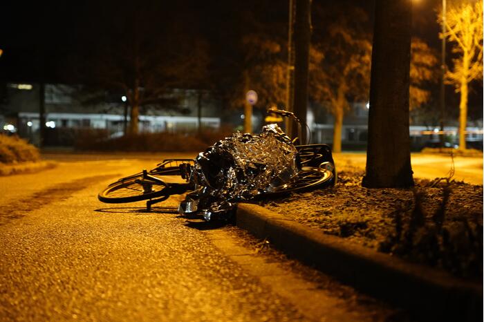 Fietsster neergestoken