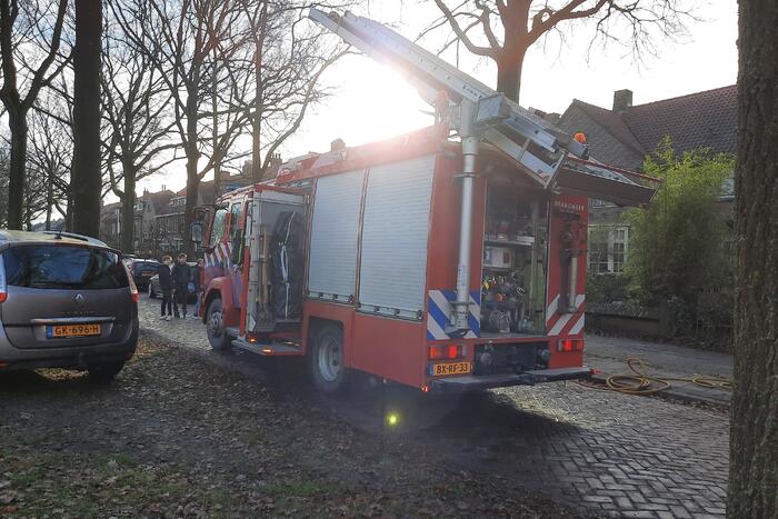 Schoorsteenbrand geveegd na brand