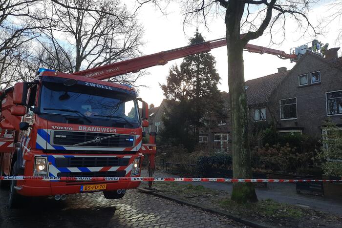 Schoorsteenbrand geveegd na brand