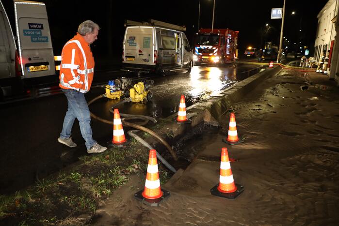 Waterballet door breuk in leiding