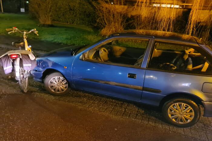 Fietser gewond bij botsing met auto