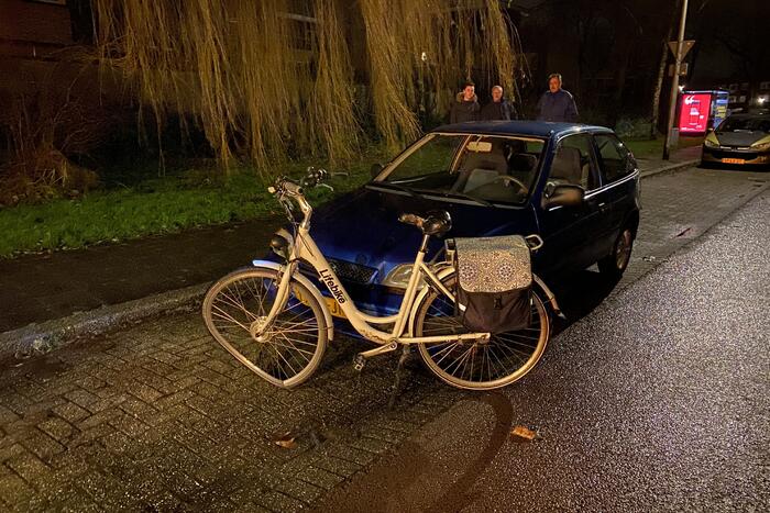 Fietser gewond bij botsing met auto