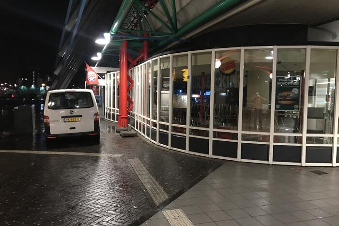 Plofkraak op pinautomaat station