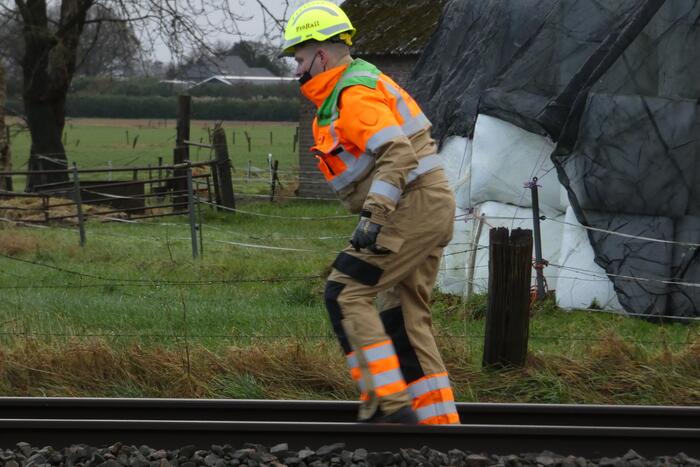 Dode na botsing met trein op onbewaakte spoorwegovergang