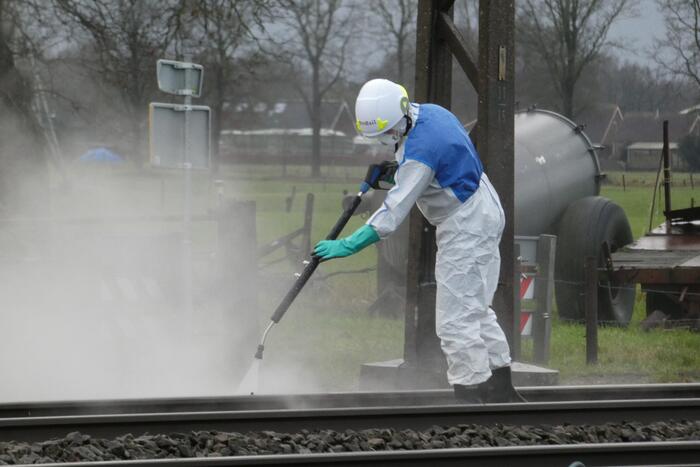Dode na botsing met trein op onbewaakte spoorwegovergang