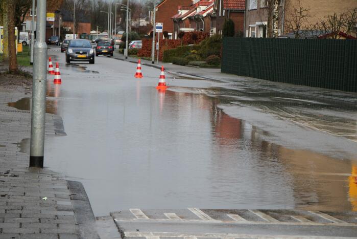 Waterballet na gesprongen leiding