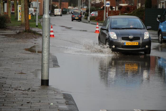 Waterballet na gesprongen leiding