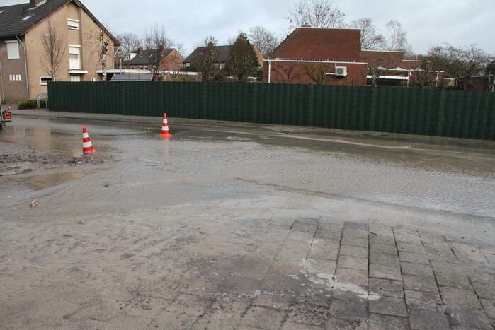 Waterballet na gesprongen leiding