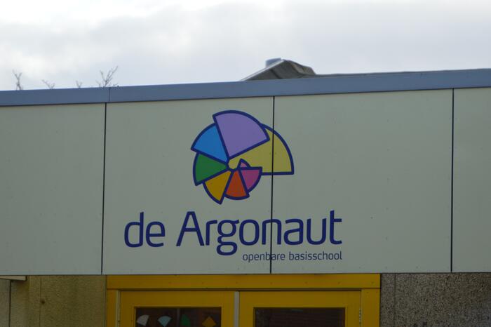 Basisschool De Argonaut ontruimd na vermoedelijke brand