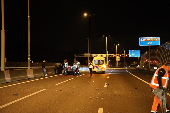 Enorme schade na crash met Tesla op RIMOB