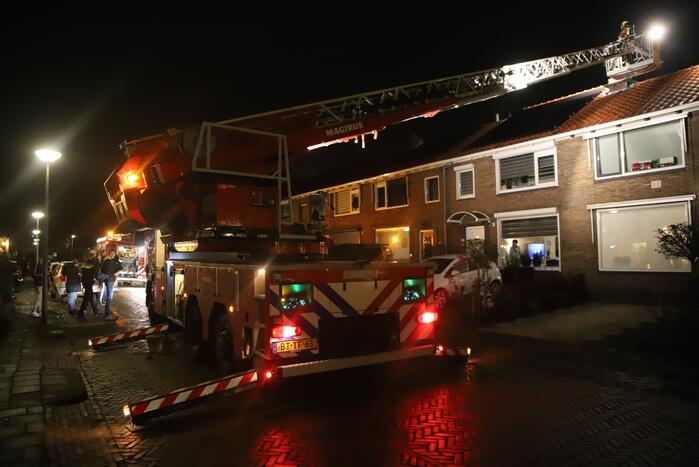 Brand in schoorsteen van woning