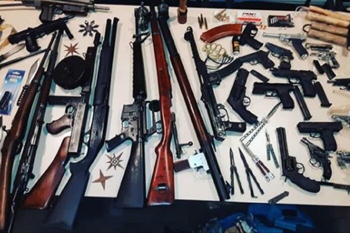 Eis van twee jaar tegen wapenverzamelaar