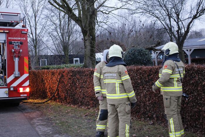 Onderzoek naar vreemde lucht in schuur