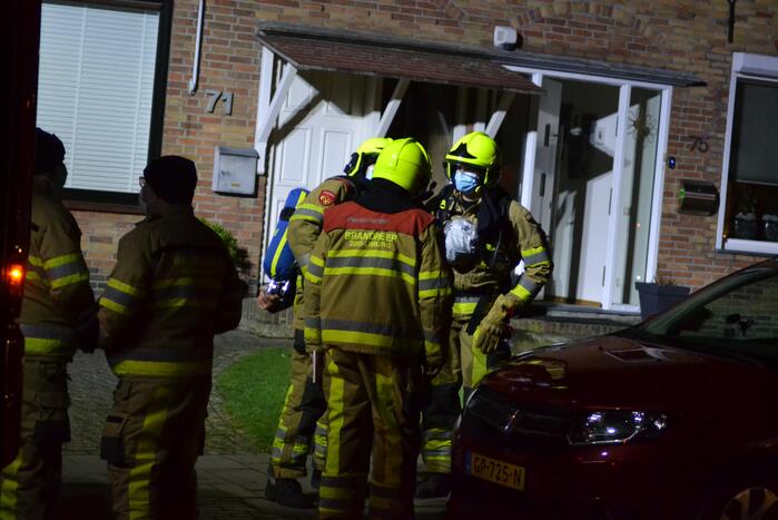 Brandweer doet onderzoek naar mogelijke schoorsteenbrand