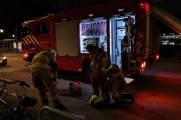 #Wageningen Brandweer opent deur met kettingzaag Bronland Wageningen.