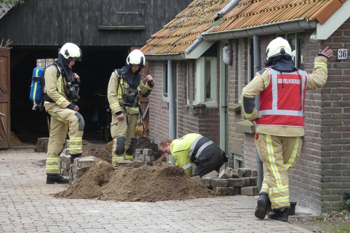 Gasleiding geraakt bij graafwerkzaamheden