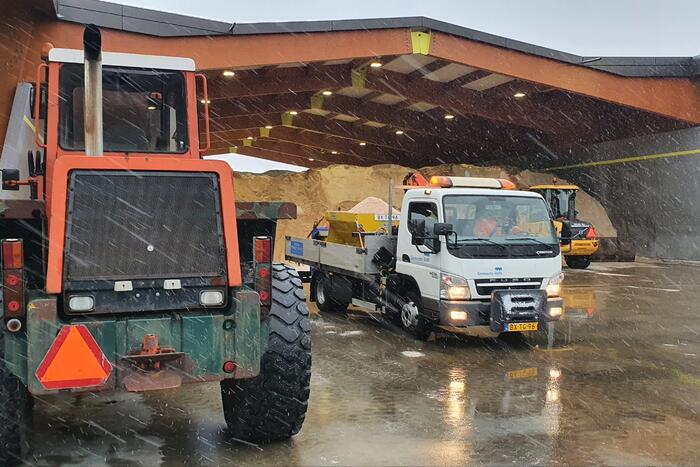 Eerste sneeuw gevallen; KNMI waarschuwt voor gladheid