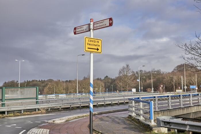 Vaccinatie COVID-19 van start gegaan