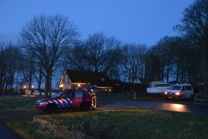 Brandweer en politie doen onderzoek