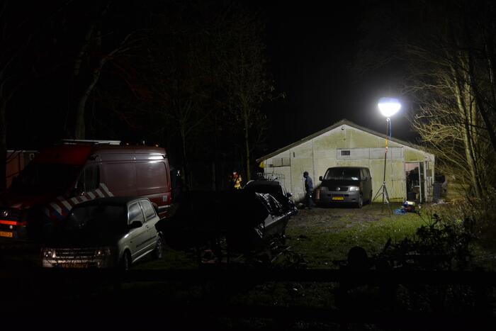 Brandweer en politie doen onderzoek