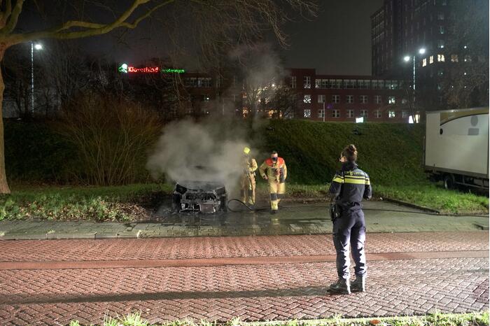 Auto compleet uitgebrand