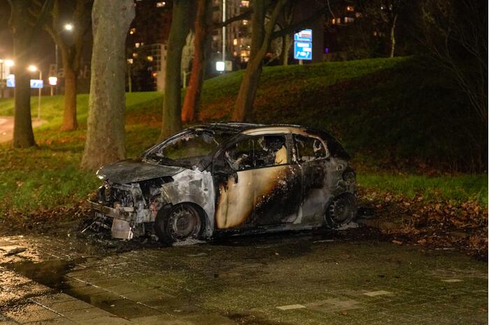 Auto compleet uitgebrand