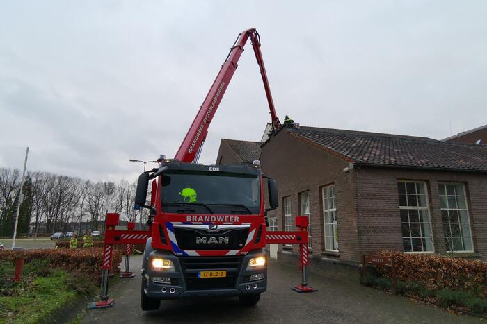 Onderzoek op dak van voormalige Frisokazerne