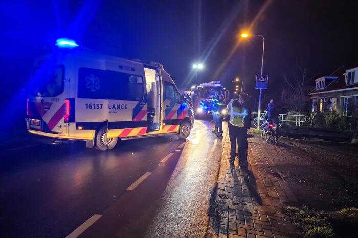 Frontale botsing tussen drie voertuigen