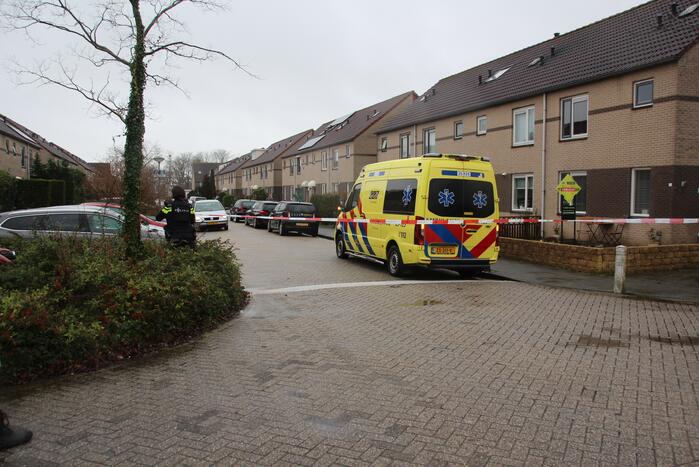 Traumahelikopter landt voor zwaargewond persoon na schietincident