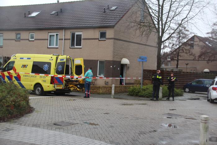 Traumahelikopter landt voor zwaargewond persoon na schietincident