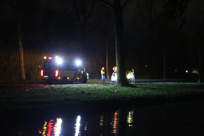 Auto geëindigd in het water