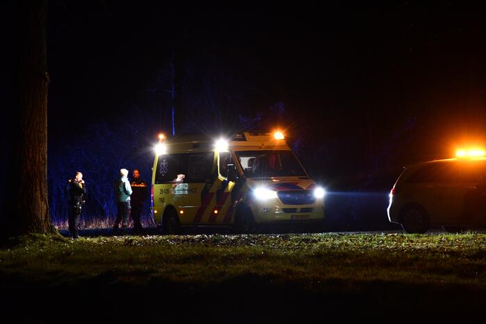 Auto geëindigd in het water