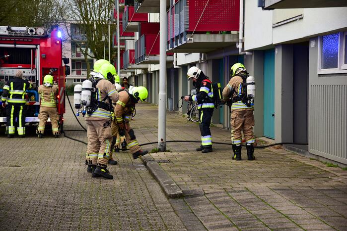 Meerdere flatwoningen ontruimd door brand