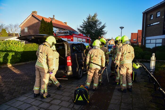 Ongeval tussen personenauto en personenbus