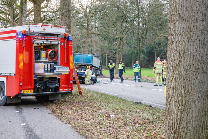 Ernstig ongeval tussen vrachtwagen en personenauto