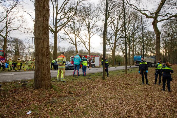 Ernstig ongeval tussen vrachtwagen en personenauto