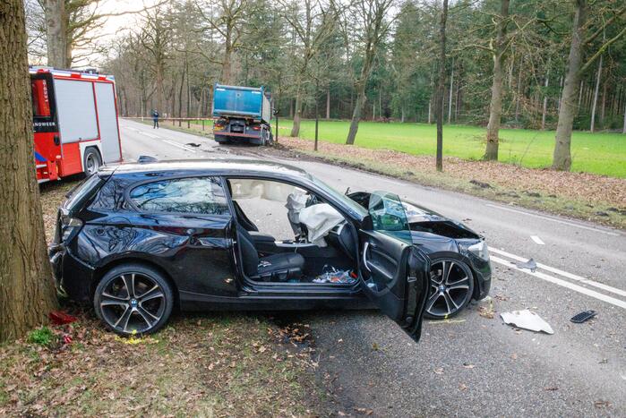 Ernstig ongeval tussen vrachtwagen en personenauto