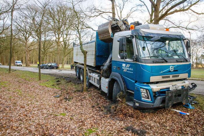 Ernstig ongeval tussen vrachtwagen en personenauto